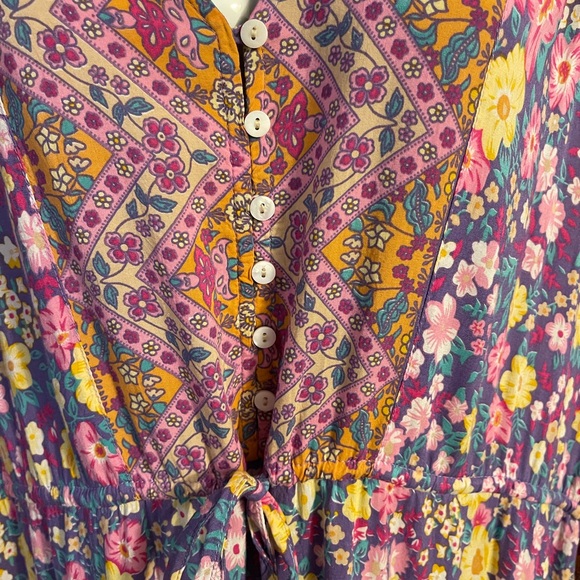 EXCELLENT CONDITION, Walker & Wade Dress - Picture 3 of 8